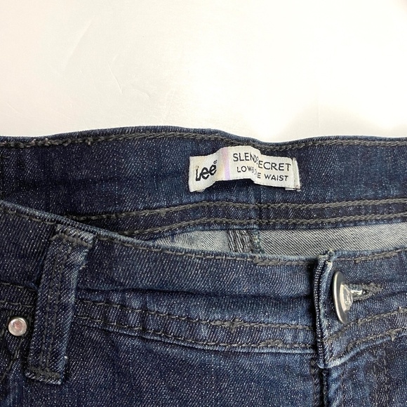 Lee Slender Secret Lower on the waist Straight Women's size 14 Blue Denim Jeans - Picture 3 of 3